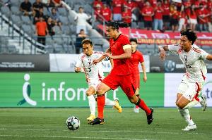 津媒：国足队员思想重视起来后，是能踢出更积极、更具勇气的比赛